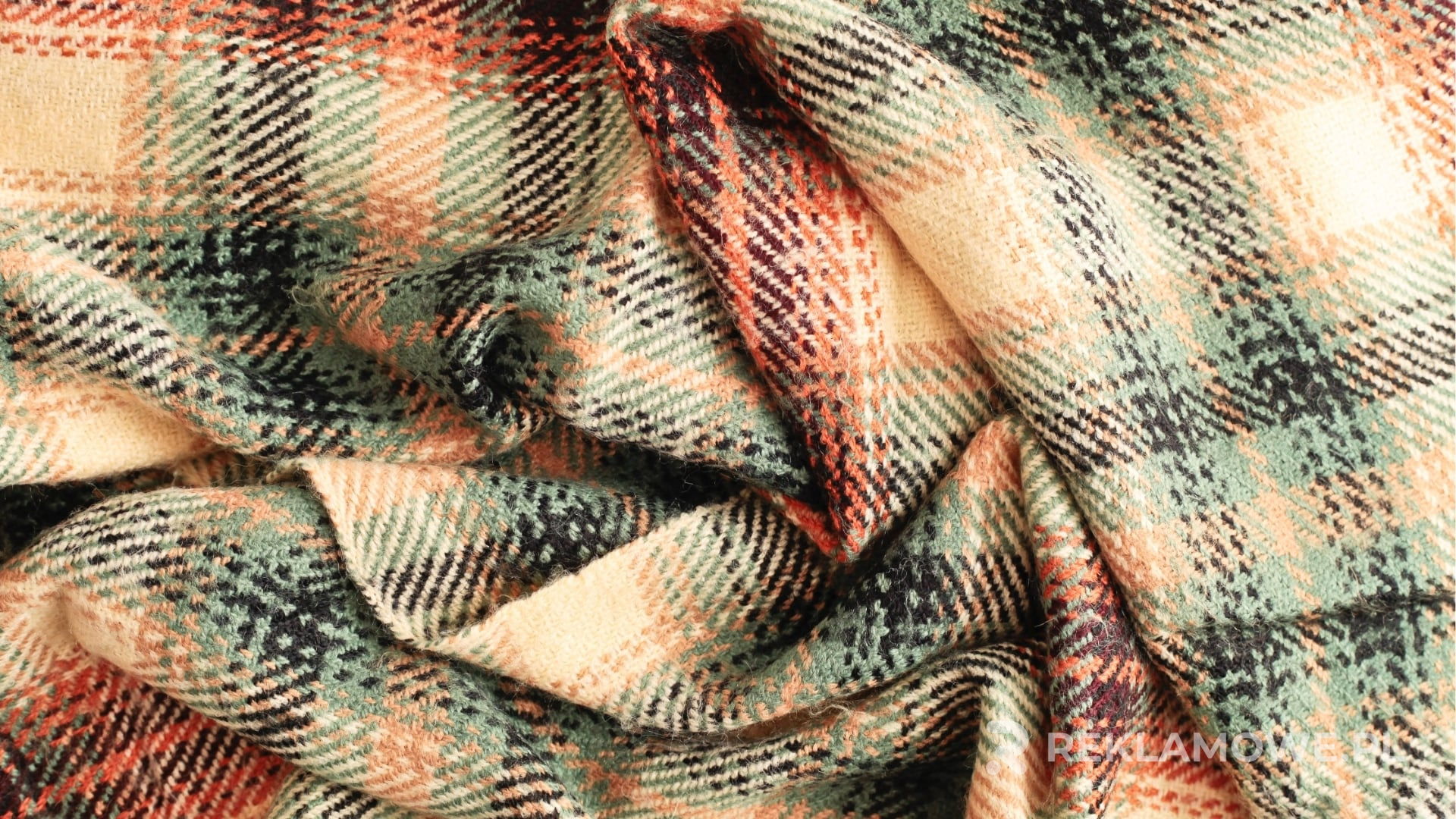 Personalizowany szalik reklamowy z logo firmy