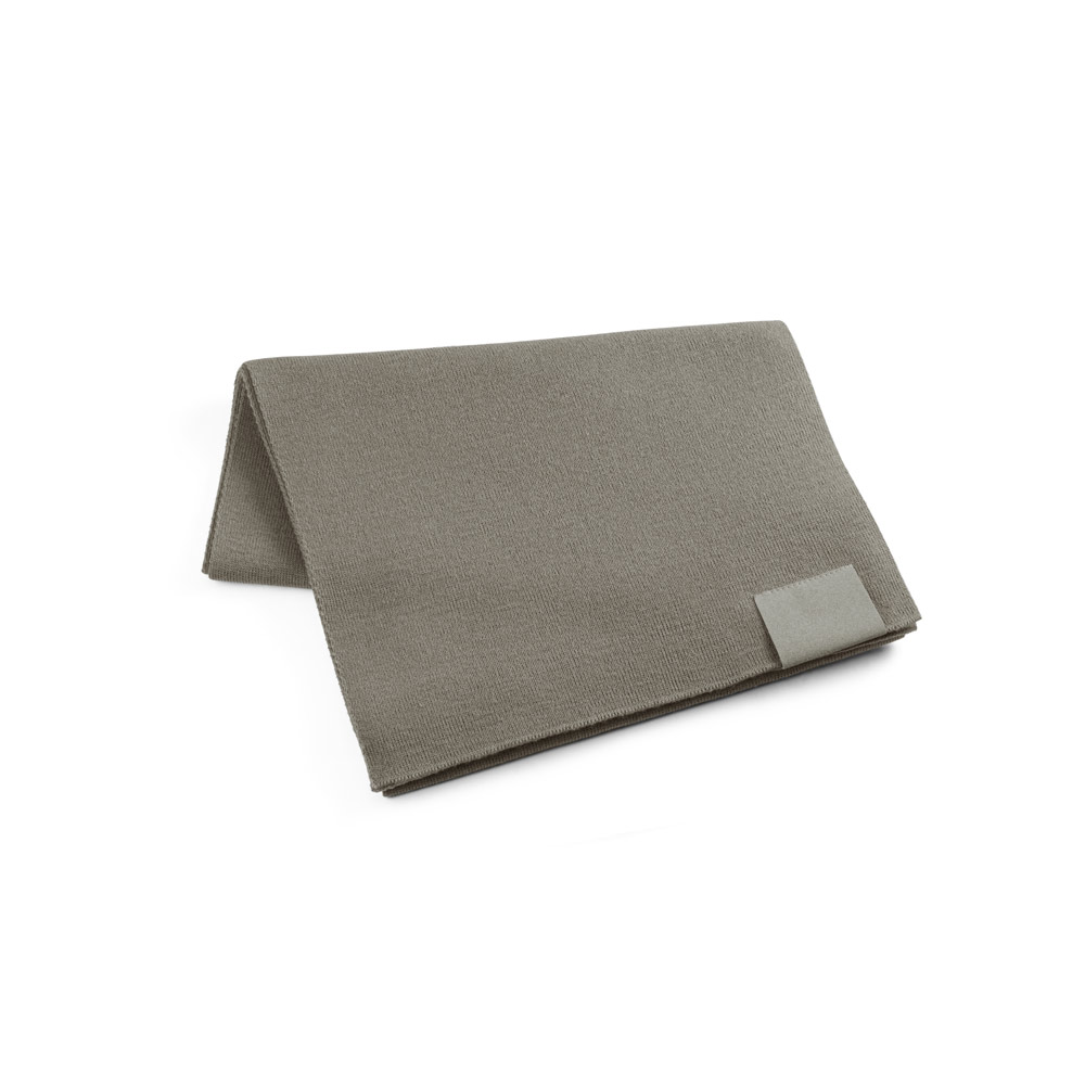 SERENITY. Szalik z poliestru z recyklingu (100% rPET) z przeszyciami do personalizacji 99097_set