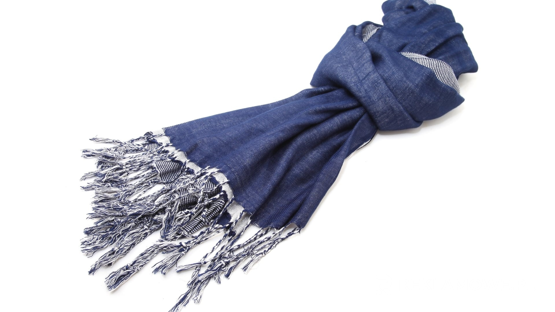 Szaliki reklamowe używane w kampaniach marketingowych